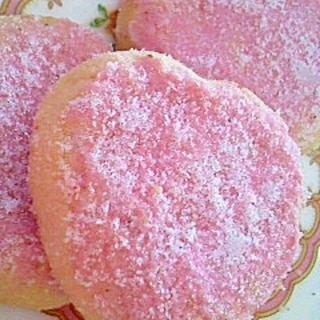 桜色がキレイ♡いちごハートクッキー